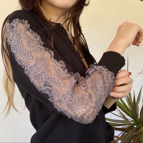 cropped black cardigan (crosslist on depop) - Picture 2 of 5